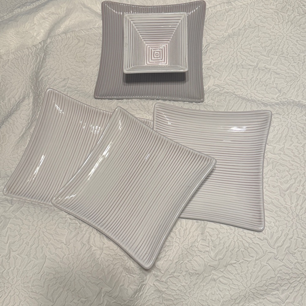 Molde Made in Portugal White Ribbed Square 8” dinner Plates Set